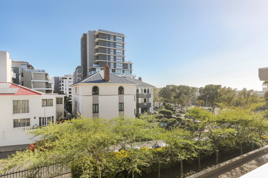 1 Bedroom Property for Sale in Green Point Western Cape